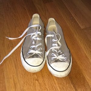 Gray Lowtop converse